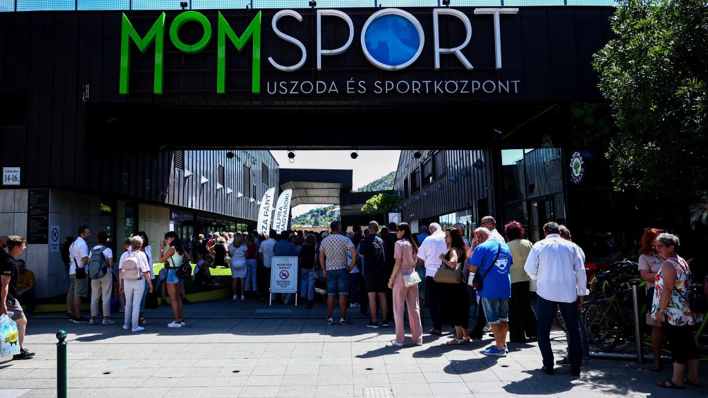 Ma kezdik meg a felkészülést a parlamenti választásra Magyar Péterék