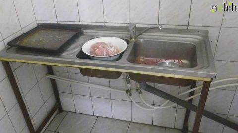 245 kg kivont termék, 4 eljárás – balatoni vendéglátósokat vizsgált a Nébih