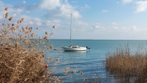 Cselekvési tervet készít a kormány a Balatonra