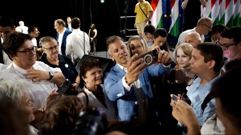 IDEA: a Fidesz 2022-es szavazóinak egytizede, az ellenzéki összefogás támogatóinak majdnem fele vándorolt a Tiszához