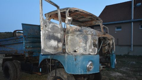 Apa es fia égett halálra egy teherautóban Borsodban