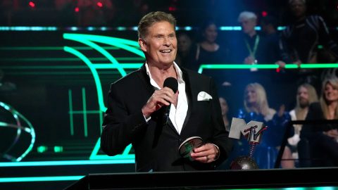 David Hasselhoff közös fotót posztolt újszülött unokájával