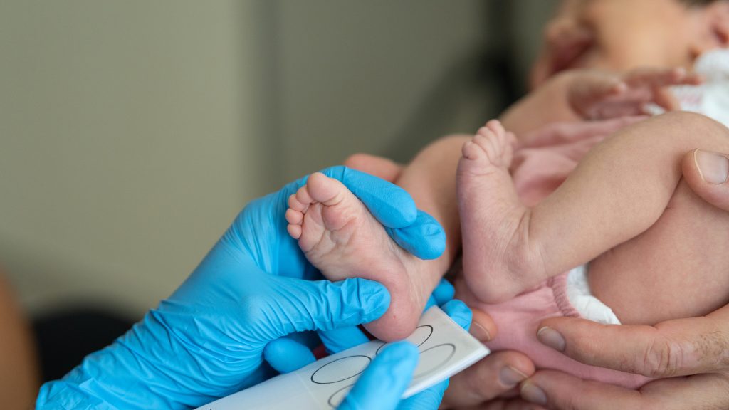 Vajúdott a fesztiválon, elugrott a kórházba szülni, majd visszament bulizni a skót anya