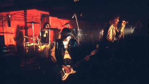 „Ezek az emberek nem voltak hippik. Ez valami teljesen új volt” – így indult útjára a punk New Yorkból