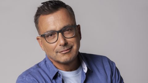 Sváby András lakóautóban mesélteti vendégeit, Osváth Zsolt beszélgetős műsort indít a Viasat3-on