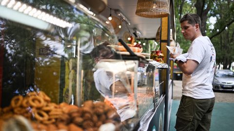 Megállt a Sziget őrült drágulása, de még mindig olcsóbb a pszichológus, mint a pizzaszelet