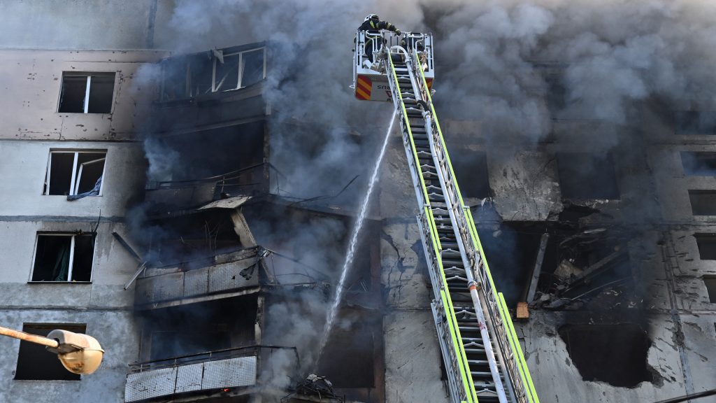 94 éves nő lett a harkivi lakóház elleni orosz bombatámadás áldozata