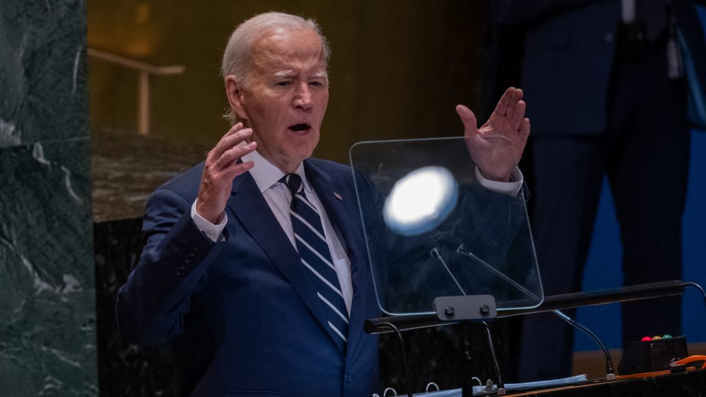 Biden majdnem egyenlőségjelet tett a szenvedő gázai civilek és izraeli túszok családjai közé