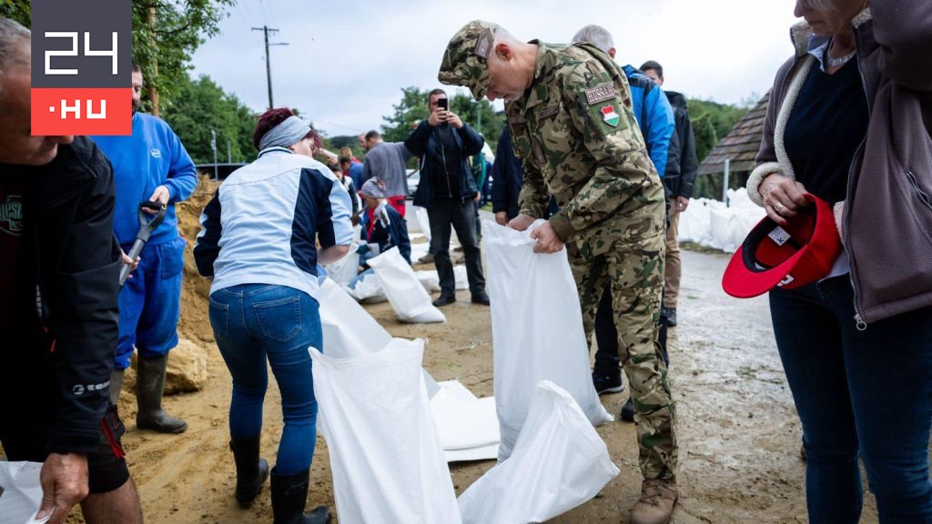 Szalay-Bobrovniczky Kristóf: Szégyenletes, hogy az ellenzék Facebook-vitéze a Magyar Honvédség ellen hergel