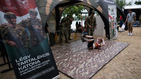 Az erőteljes kampányolás hatására 2000-nél több tartalékos csatlakozott a Honvédséghez