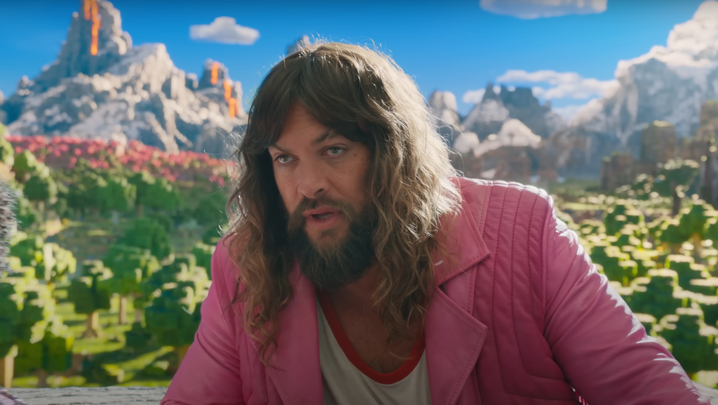 Jason Momoa pink bőrdzsekiben merül el a Minecraft világában