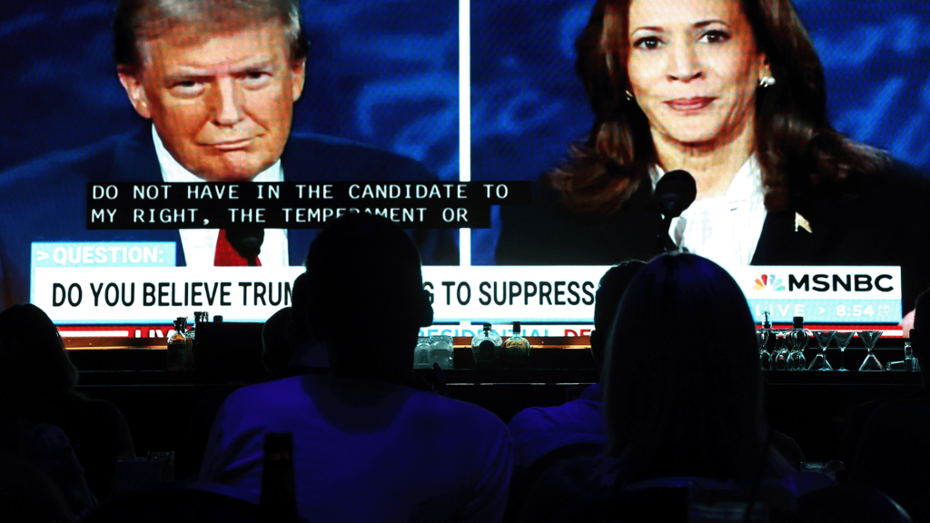 Az USA-elnökjelölti vita fontos és tanulságos részei 18 percben, magyar felirattal