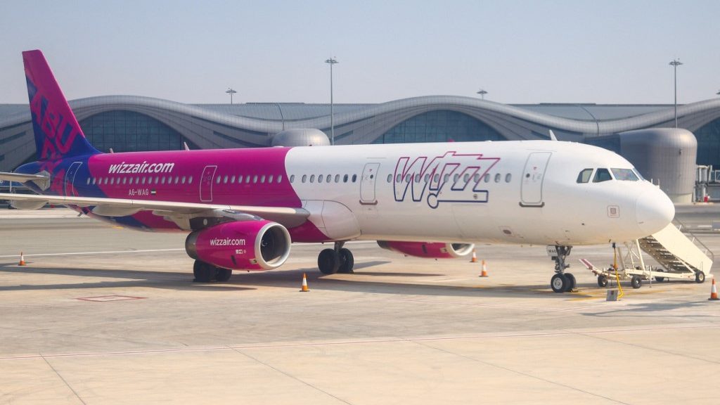 Félúton leszállnak egy technikai megállóra a Dubajból és Abu-Dzabiból Budapestre tartó Wizz Air-járatok