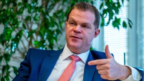 NNI: Koltay András 12 milliós félállása nem gyanús
