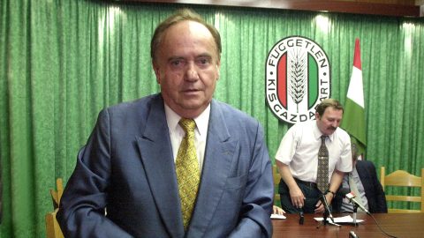 Eladó Torgyán József hegyvidéki villája 699 millióért, pedig egy éve még 950 milliót kértek érte