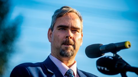 Az alakuló ülésre sem engedik ki Kiss László polgármestert