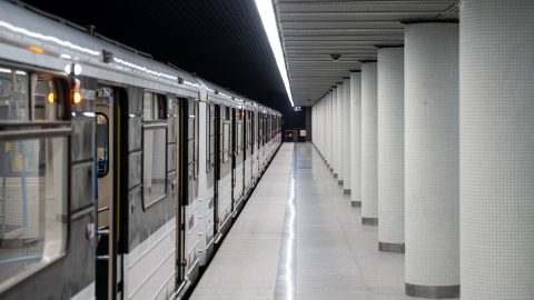 Vitézy Dávid kezdeményezi, hogy járjanak a metrók péntek-szombat éjjel