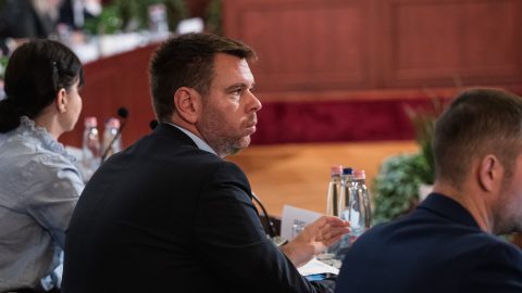 Vitézy: Maga a MÁV-vezér cáfolja Lázár Jánost