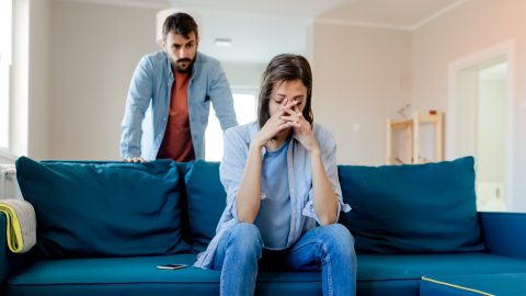 Mit tehetünk, ha a párunk depressziós tüneteket mutat?