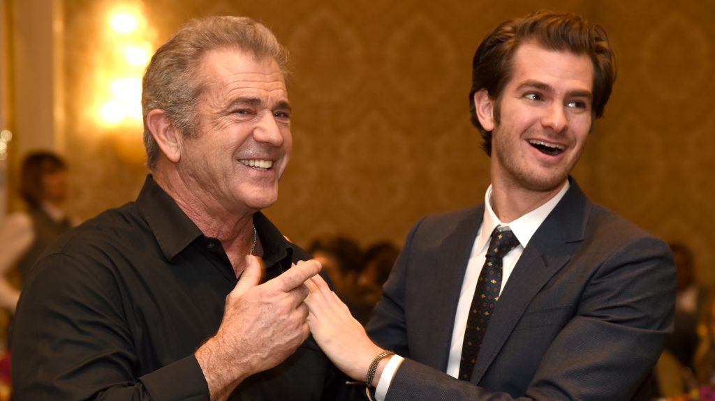 Andrew Garfield Mel Gibsonról: Csodálatos rendező, megérdemli, hogy filmeket készítsen