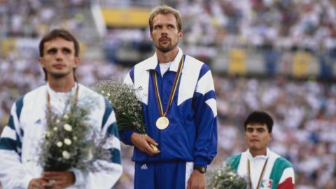 Börtön helyett az ukrán frontra küldenék a sikkasztással vádolt olimpiai bajnokot