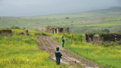 Az örmény nagykövet szerint egy brüsszeli fogadáson halálos fenyegetést kapott az azeri nagykövettől