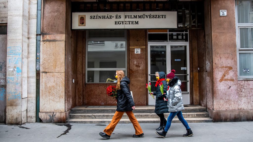 Zsidó színészképzést indít az SZFE, de szóba se álltak az egyetlen magyar zsidó színházzal