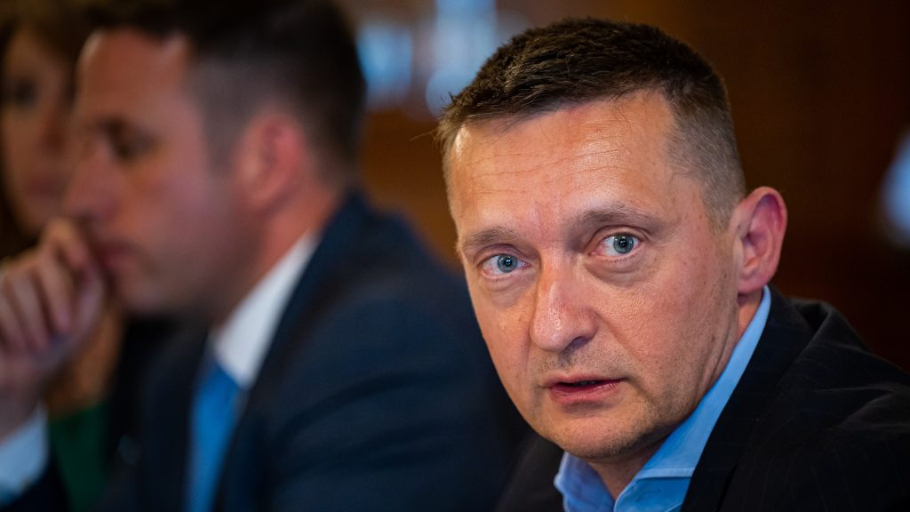 Rogán: Aberrált dolog egymásról hangfelvételt készíteni