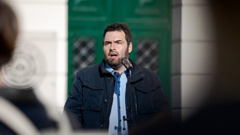 Közzétette az Origo a helyreigazítást, miután Jámbor András végrehajtást kezdeményezett a lap ellen