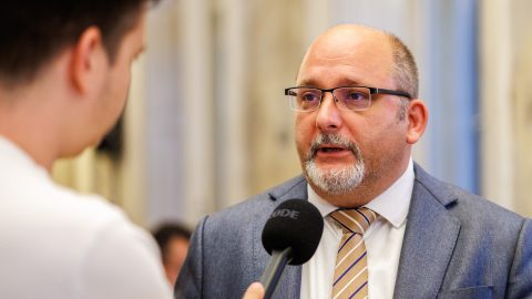 Eljárást indított a rendőrség Csárdi Antal ellen