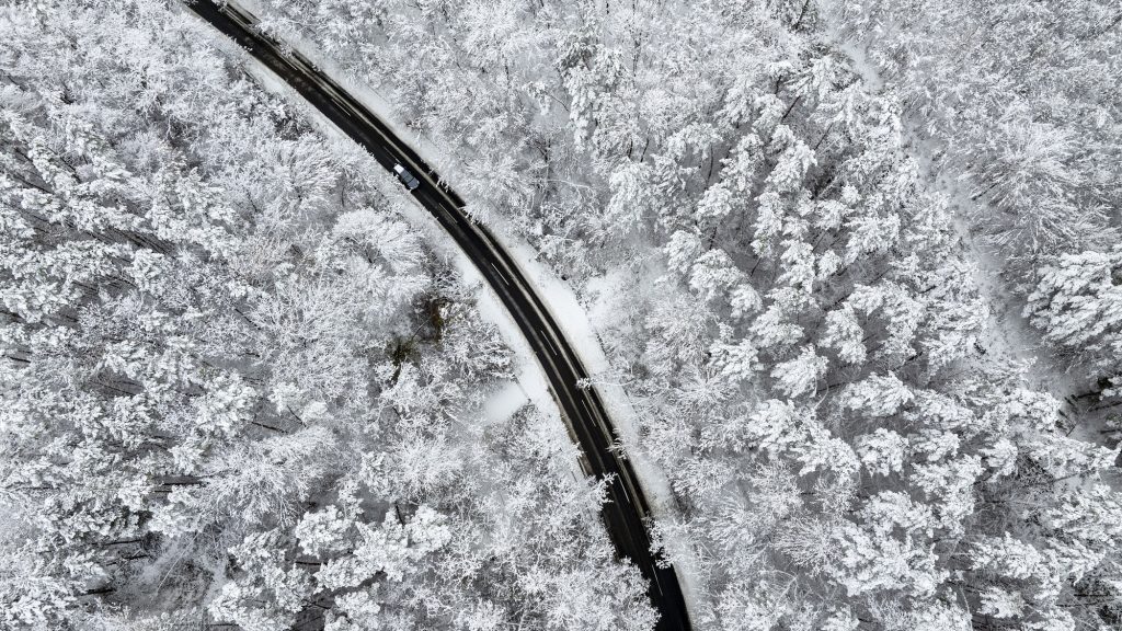 Hózáporok is lehetnek pénteken a hegyekben