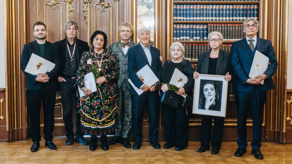 Budapest díszolgára lett Bródy János, Pogány Judit és Tompos Kátya is