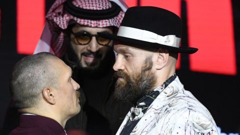 Usyk-Fury bokszgála: drámai pillanatok a sajtótájékoztatón