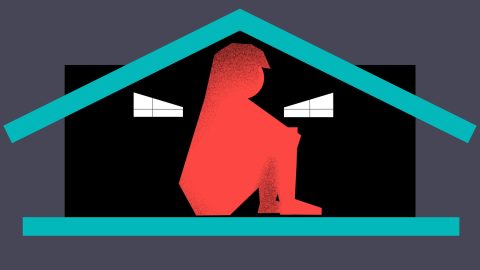 Rávette az öt és nyolc éves kislányait az anyjuk arra, hazudják azt, hogy verik őket a nevelőszüleik