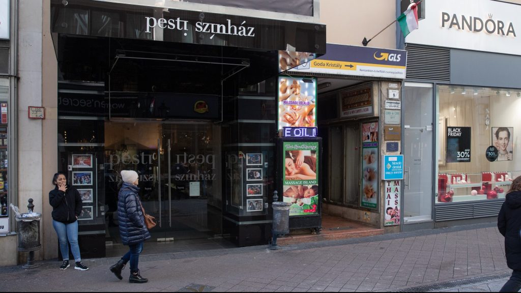 Az első felvonás után félbeszakadt Az Imposztor című előadás a Pesti Színházban