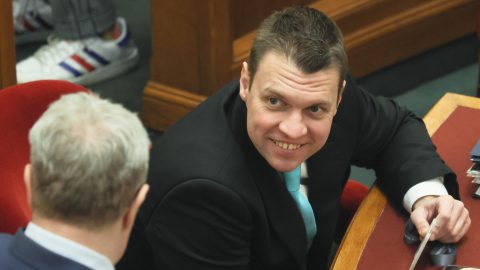 Garázdaság miatt jelentették fel Menczer Tamást