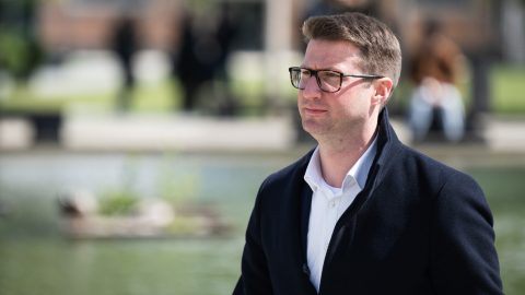 71 milliónyi jutalmat akar visszaszerezni az I. kerületi polgármester, feljelentést tesz Böröcz László