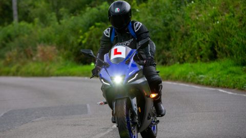 Felvetették, hogy nagyobb teljesítményű motorokat is lehessen vezetni B kategóriás jogosítvánnyal