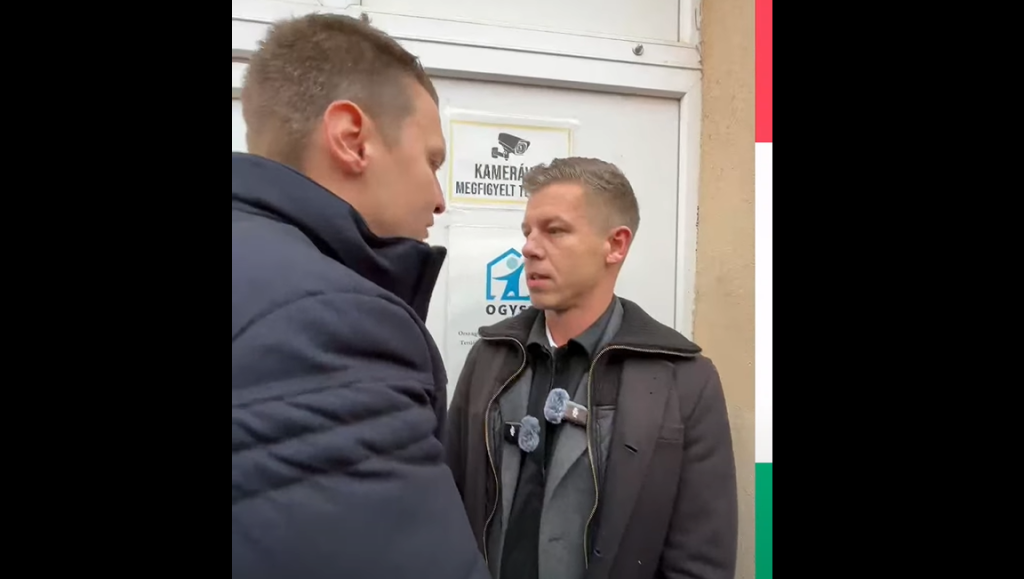 „Vége van, kicsi” – a pécsi gyermekotthon előtt feszült egymásnak Magyar Péter és Menczer Tamás között