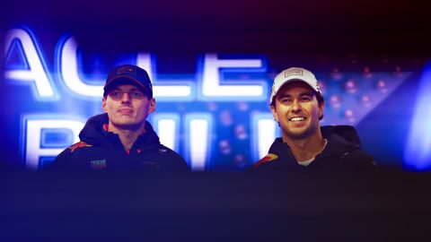 Így reagált Verstappen Pérez kirúgására, megvan az új csapattársa is