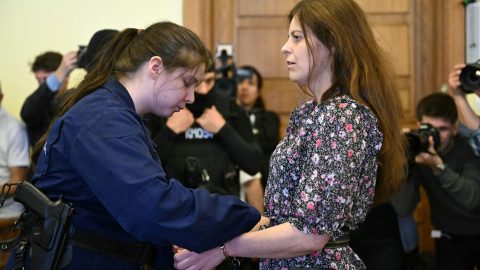 Kiadtuk Németországnak a szélsőbalos rohamosztagost, azonnal le is tartóztatták