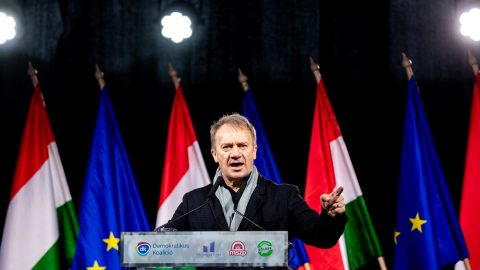 Varju László lemond képviselői mandátumáról, időközi választás jöhet Újpesten és Angyalföldön