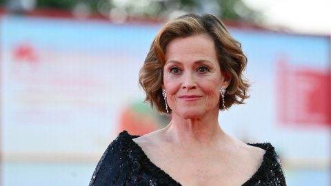 Klímaaktivisták szakították félbe Sigourney Weaver előadását a londoni West Enden
