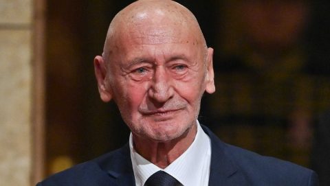 Reviczky Gábor csakis olyan idegenvezetővel megy Egyiptomba, „akit elvittek az ufók”