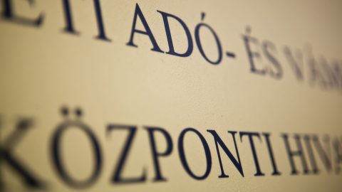 Alanyi áfamentesség: NAV-tájékoztató készült, fontos részletkérdésekkel