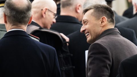 A kitiltási botrány nem hat Rogán Antal napirendjére