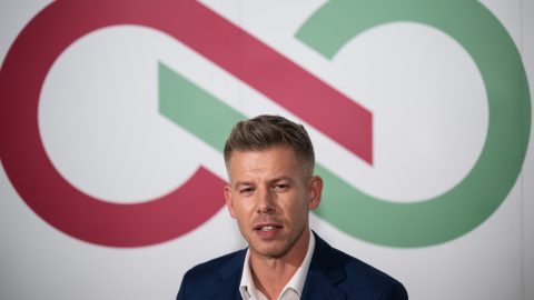 Magyar Péter: Félprezidenciális rendszer bevezetésén gondolkoznak Orbánék