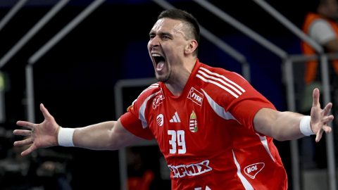 Kegyetlenül nagy csatában húzta be a csoportrangadót a kéziválogatott a vébén