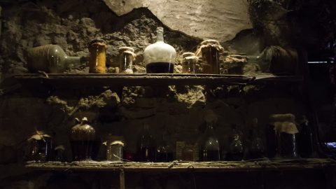Rum helyett vizeletet rejtett a 200 éves palack