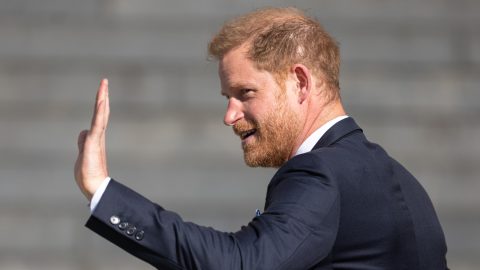 Történelmi győzelmet aratott Harry herceg az egyik sajtóperében